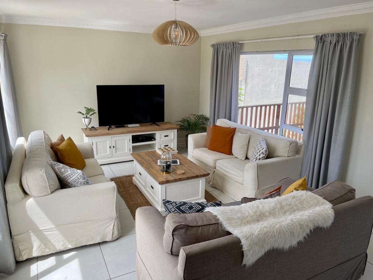 'On Point' Beach House - Jeffreys Bay Exterior photo